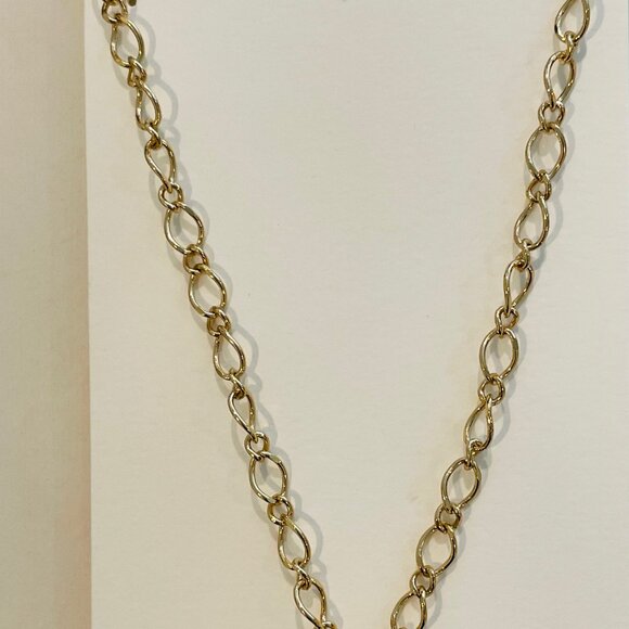 J Crew. Gold Chain Oval Link charm chain Necklace Length: 16" with a 2" extender - Picture 7 of 14